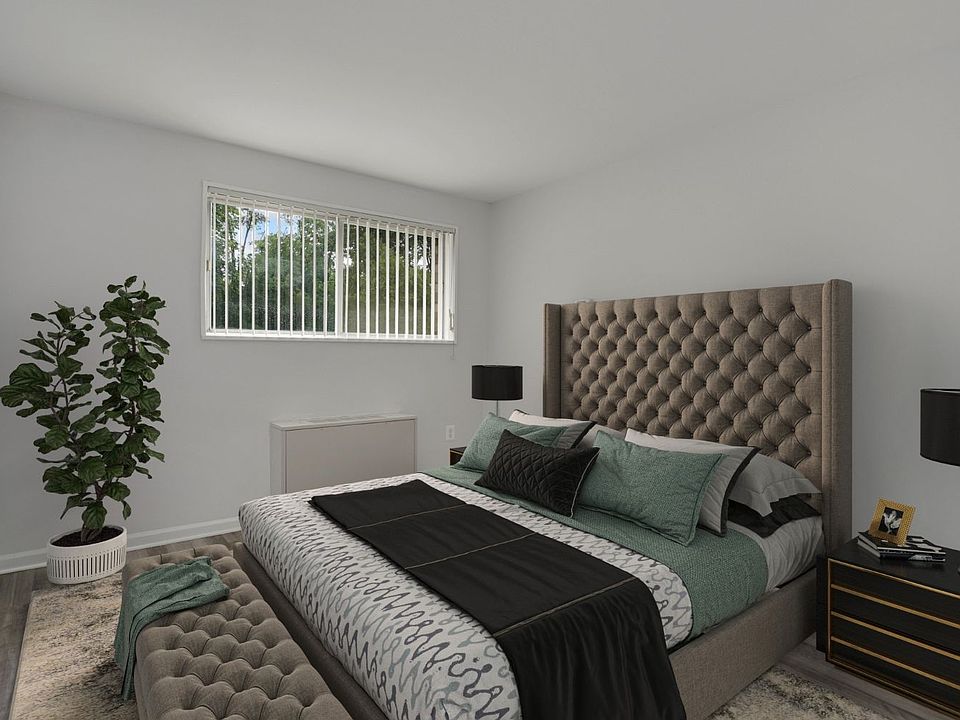 1st image of 500 N Roosevelt Blvd #1199314