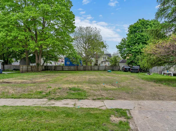 505 N Mercer St, Durand, MI 48429