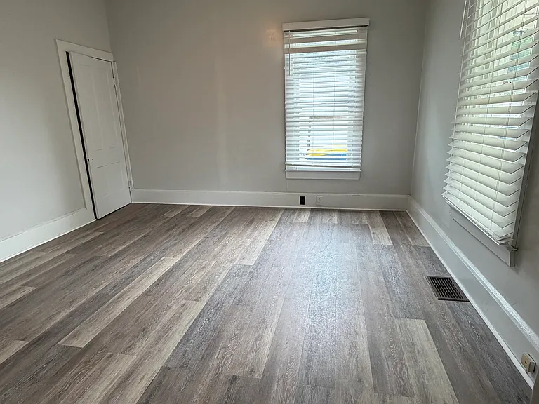 258 Saint Andrews Ave — Photo 15