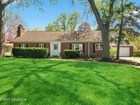 411 E Rockwell St, Arlington Heights, IL 60005