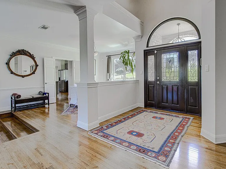 4800 Mantle Dr — Photo 10