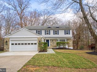 9356 Tovito Dr, Fairfax, VA 22031