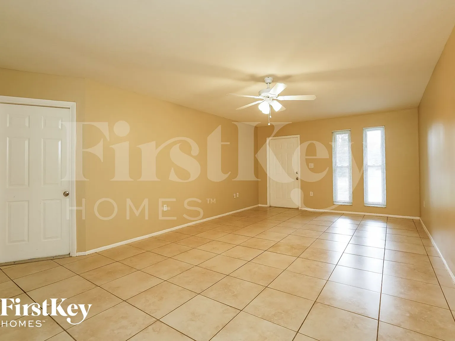 2 bed, 2.0 bath, 1026 sqft, $1,735 — Photo 3
