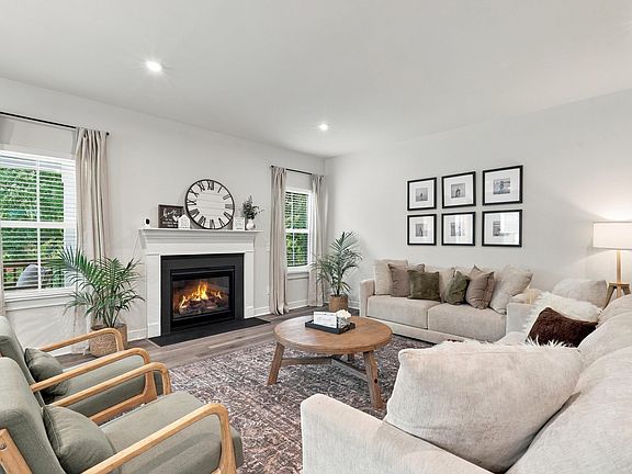 5th image of 42 Yakama Way