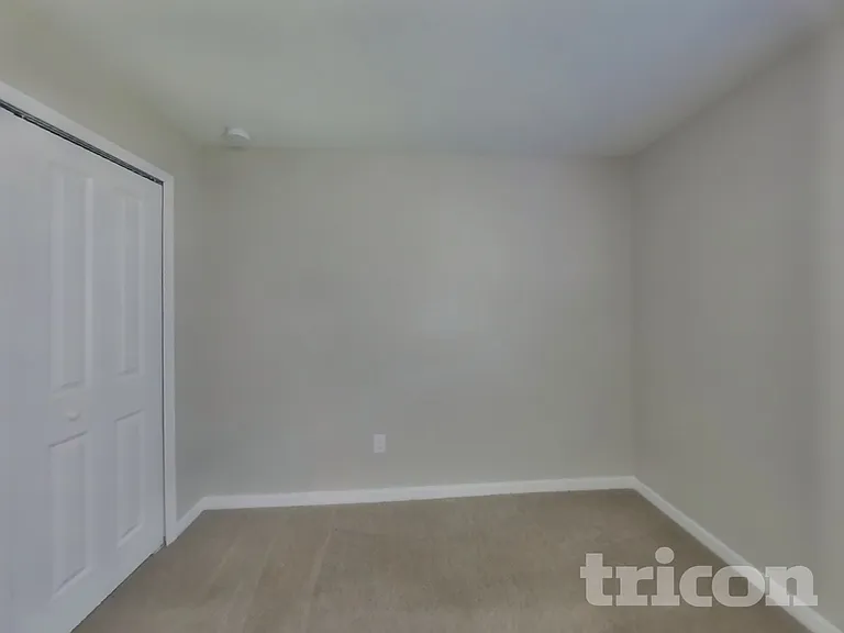 10410 Fairy Moss Ln — Photo 11