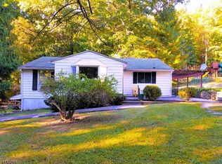 20 Andover Mohawk Rd, Byram Township, NJ 07821