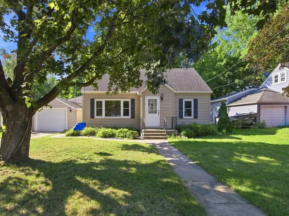 131 Elm St E, Nya, MN 55368
