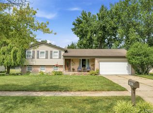 19415 Bainbridge Ave, Livonia, MI 48152