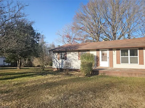 423 Mount Zion Church Rd, Stokesdale, NC 27357