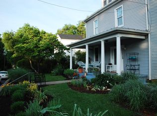 321 6th St SW #B, Charlottesville, VA 22903