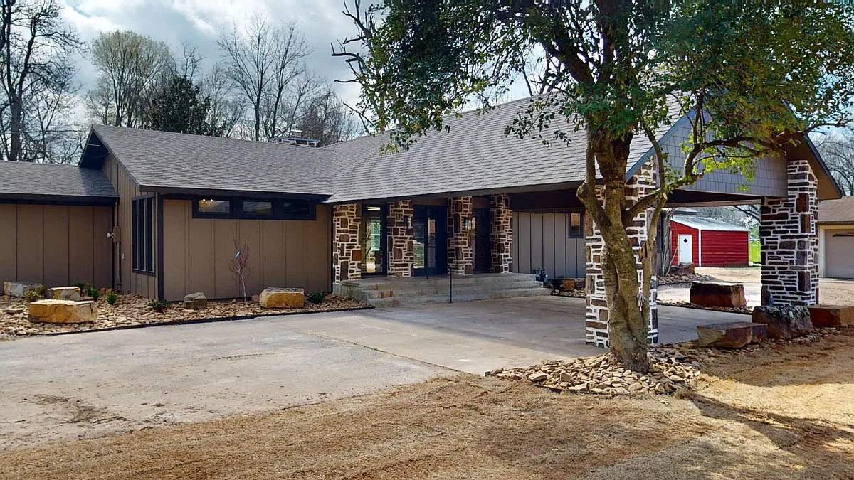 Building Photo - 5901 W Michael Cole Dr