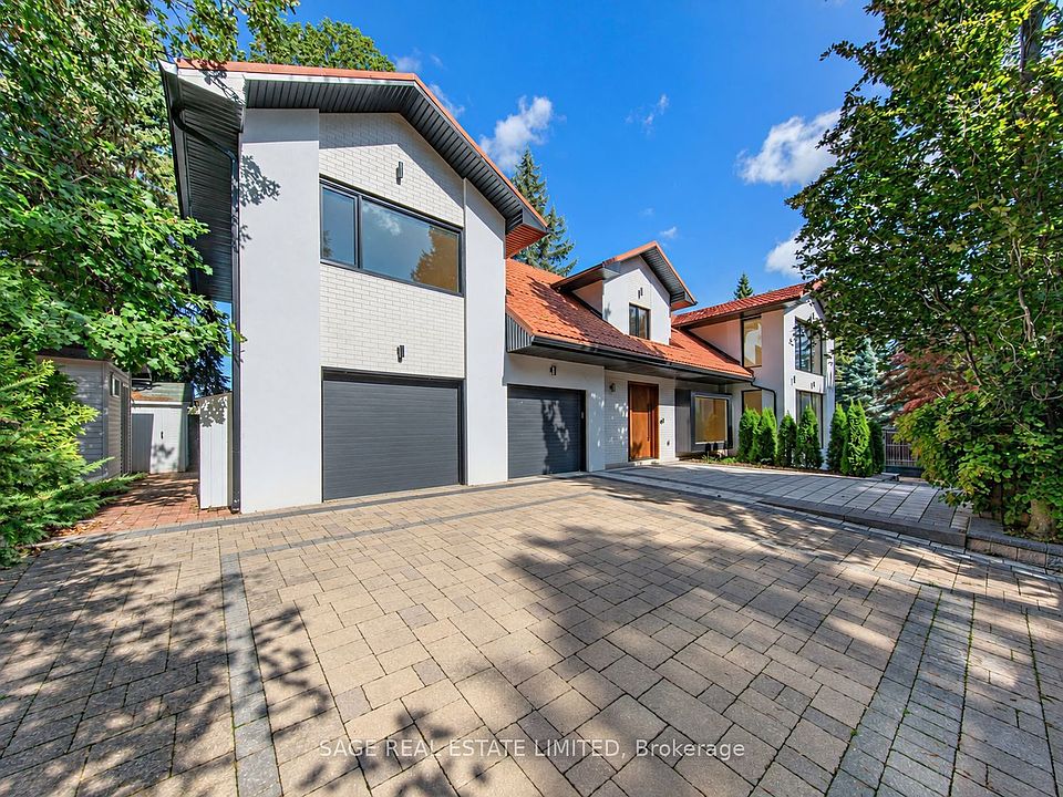 1st image of 2 Addison Cres
