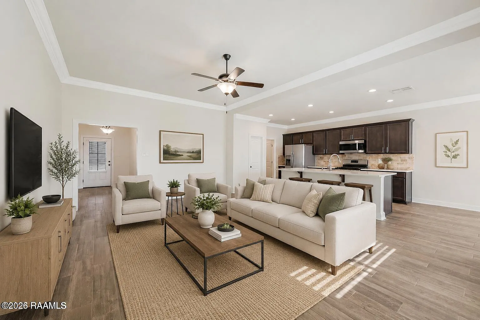 3 bed, 1735 sqft, $2,100 — Photo 4