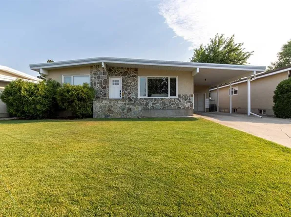 3621 SW Redwood Rd S, Lethbridge, AB T1K 3R1