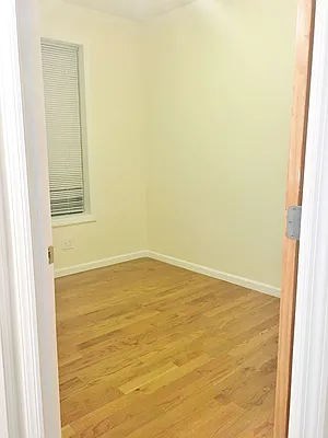 Rented by Azure Realty NY LLC | media 22