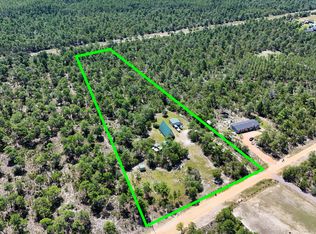 215 Pine Ln, Freeport, FL 32439