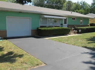 1102 N Main St, Normal, IL 61761