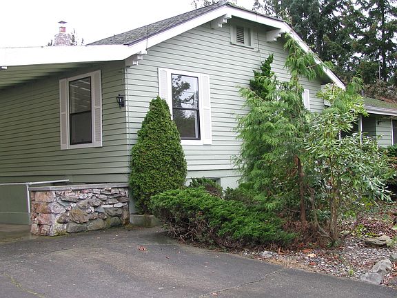 5th image of 19225 44th Ave W