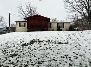 1913 Stoolfire Rd, Valley Grove, WV 26060