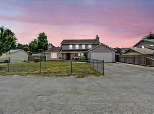 1956 Gage Ln, Eureka, CA 95503