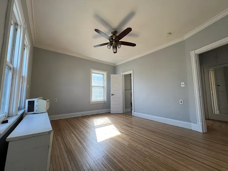2044 Hanover Ave #2 — Photo 14