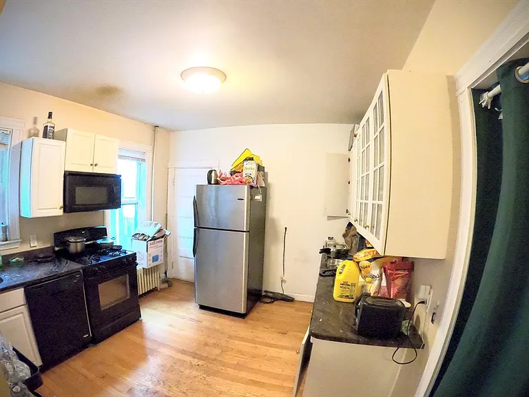 90 Fisher Ave #2 — Photo 9