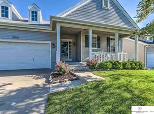 15726 Berry St, Omaha, NE 68135