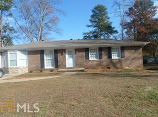 1175 Dantel Ct, Stone Mountain, GA 30083