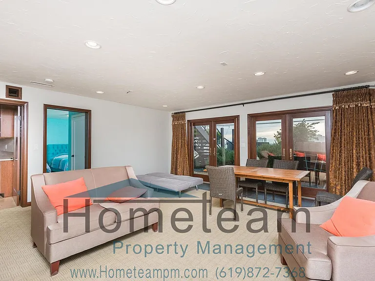 2324 Frankfort St — Photo 29