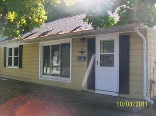 66 Canterbury St SW, Wyoming, MI 49548