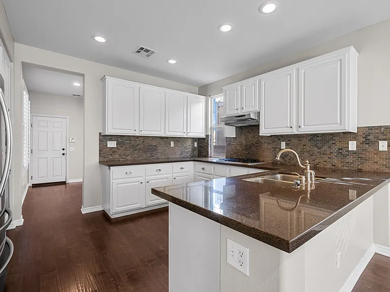 37200 Pergola Ter — Photo 7