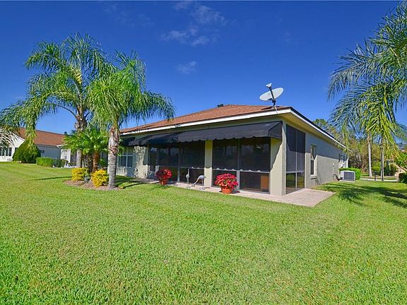 4th image of 4227 Berwick Dr