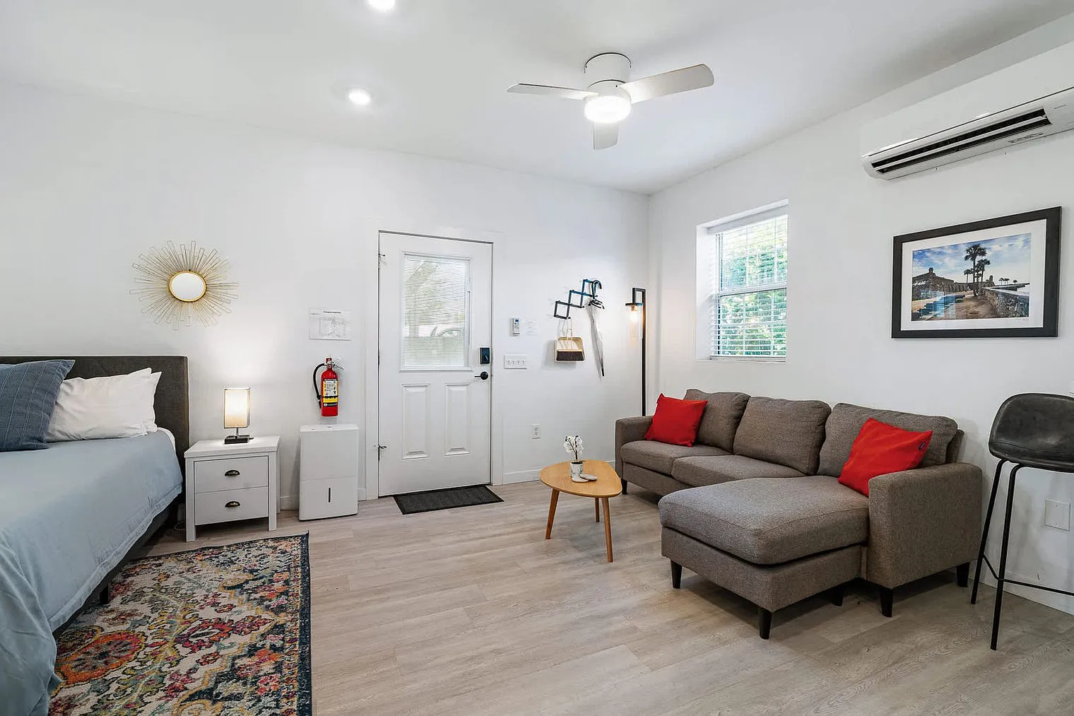 Studio, 1.0 bath, 344 sqft, $2,212 — Photo 2