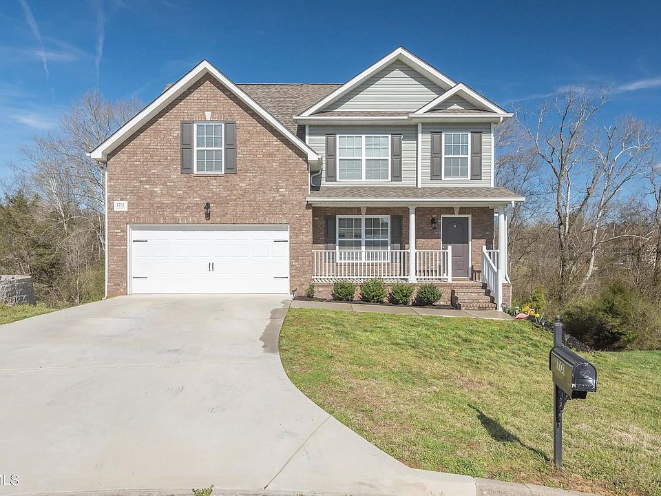 1st image of 1701 Point Wood Dr