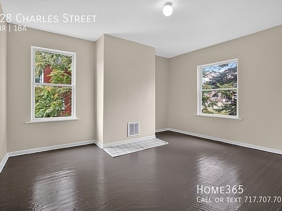 4th image of 128 Charles St
