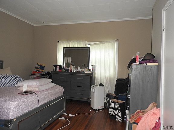 5th image of 1113 Park St