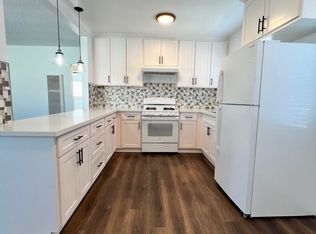 10222 S Dixon Ave APT 4, Inglewood, CA 90303