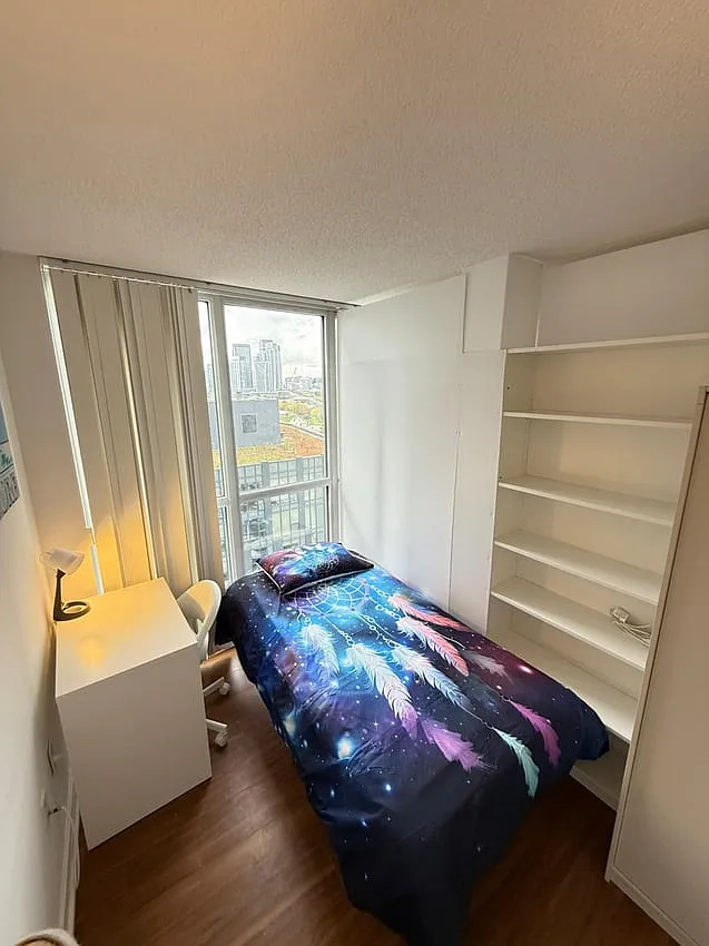 Flex Room - Queens Wharf Rd & Fort York Blvd — Photo 1