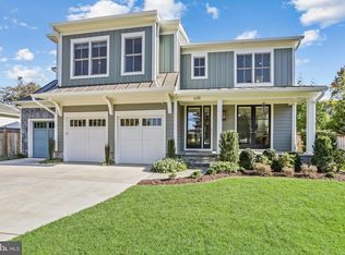 635 Frederick St SW, Vienna, VA 22180