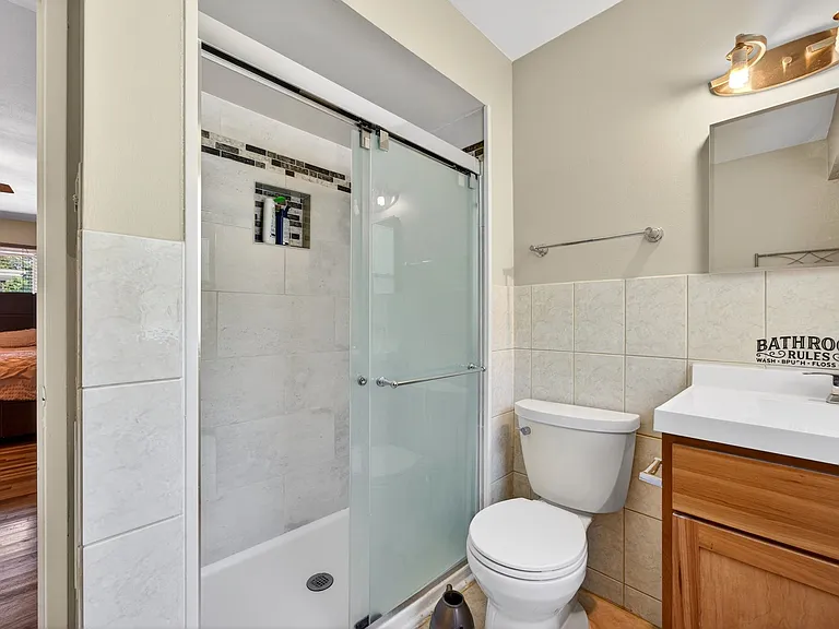 1141 Villaview Dr — Photo 22