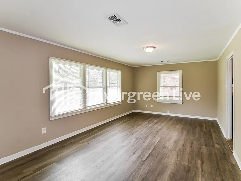 449 Forest Hills Dr — Photo 9