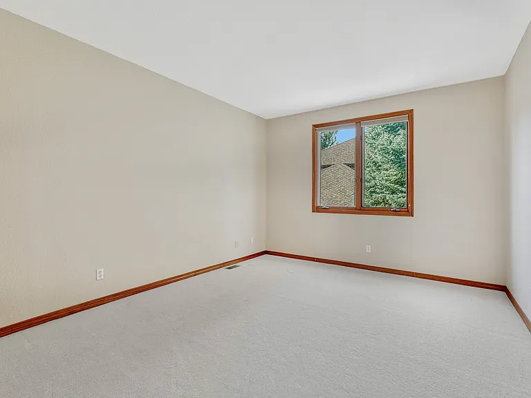 8406 Green Island Cir — Photo 24