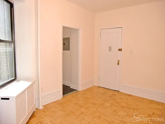 Rented by City Connections Realty | media 17