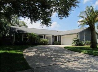2818 Paddock Dr, Palm Harbor, FL 34684