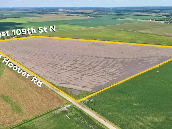 S &, Valley Center, KS 67147