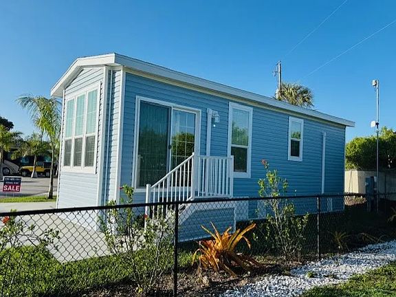 3rd image of 327 Marie Ln #327