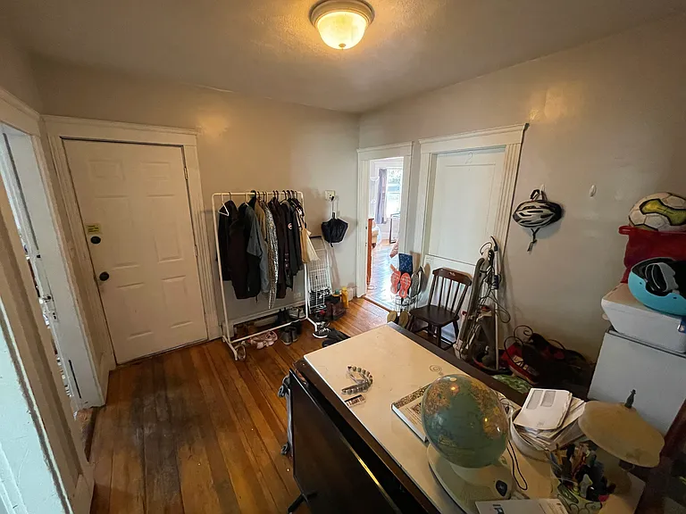 87 Easton St #1A — Photo 13