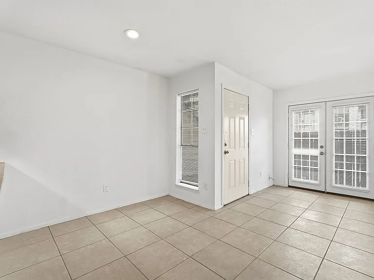10501 South Dr #288 — Photo 10