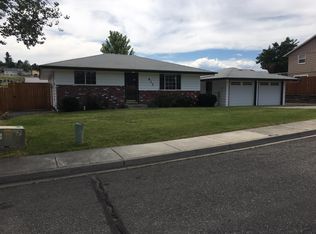 612 N 14th St, Selah, WA