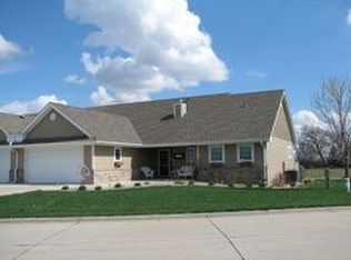 29 Pelican Dr, Council Bluffs, IA 51501